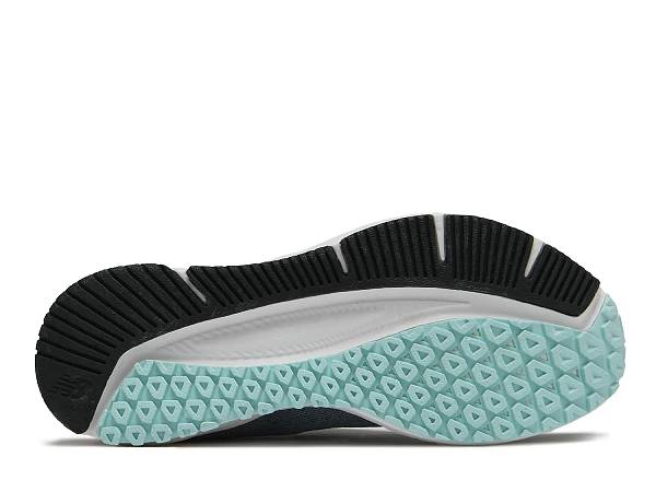 ニューバランス new balance レディースランニングシューズ ダイナソフト フラッシュ V6 グレー WFLSHGJ6B wflshgj6b ランニングシューズ ニューバランス メンズ レディース キッズ クッション性 歩きやすい ランニング 普段使い