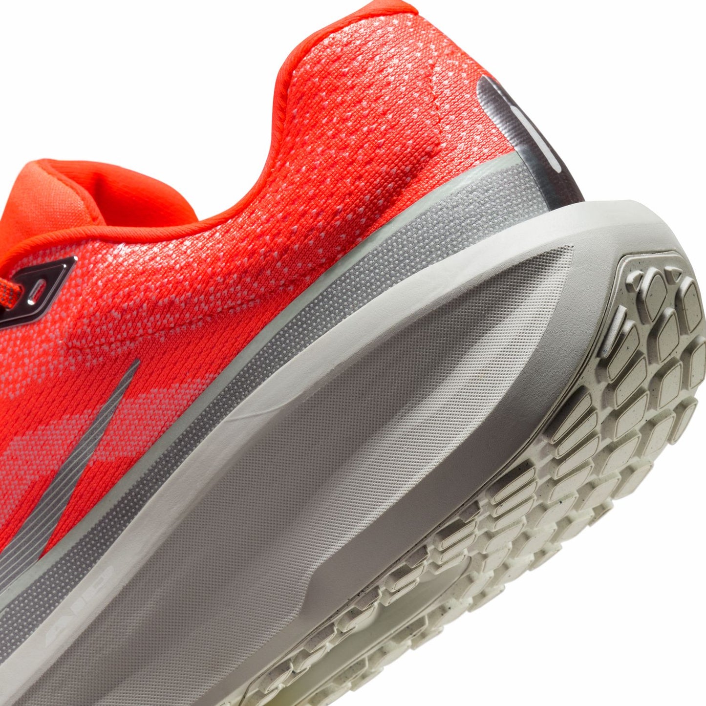 【在庫処分セール】ナイキ NIKE エア ウィンフロー 11 プレミアム HQ2940-800 メンズ ランニング シューズ 24HO ナイキ ランニング シューズ メンズ/レディース 軽量 クッション Nike 安い ナイキ ズーム ペガサス おすすめ