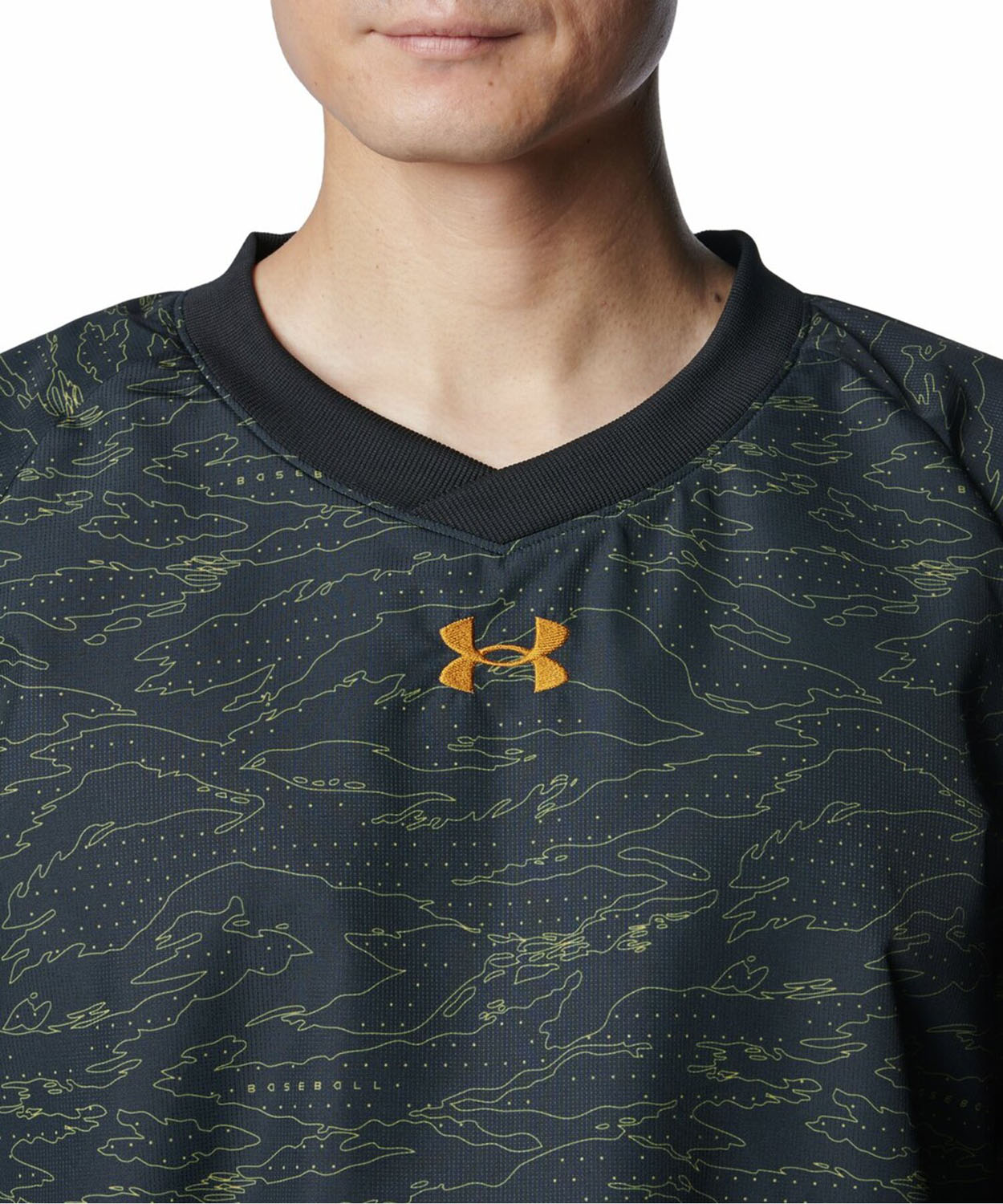 UAノベルティ Vネック ジャケット ベースボール MEN 1388139 ジャケット パンツ ウインドブレーカー 冬物 冬用 レディース メンズ ブランド ファッション アウトドア 通学用 通勤 学生