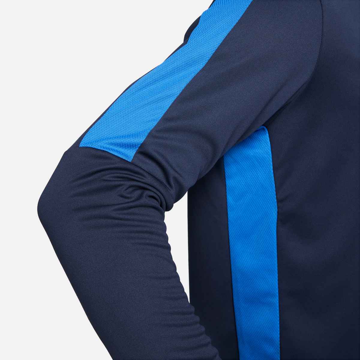【在庫処分セール】ナイキ DRI-FIT アカデミー23 ロングスリーブ ドリルトップ dr1352 サッカージャージ ユニフォーム トレーニングウェア サッカーパンツ シャツ ジャケット キッズサッカーウェア メンズ レディース 人気