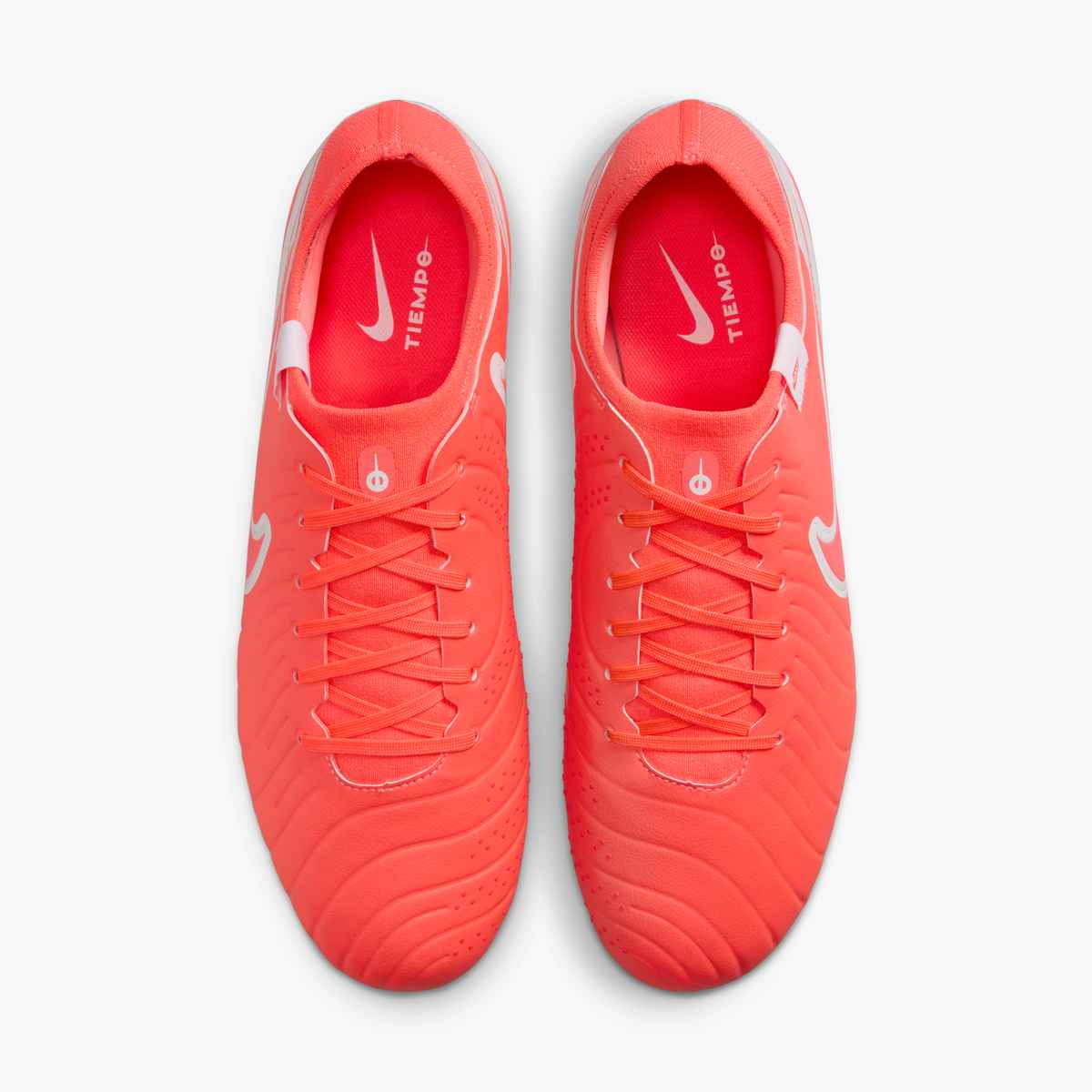 ナイキ ティエンポ レジェンド 10 PRO HG 大人用 サッカースパイク NIKE dv4332-800 サッカースパイク 軽量 フィット感 人工芝 天然芝 メンズ サッカースパイク人気 スポーツ アパレル