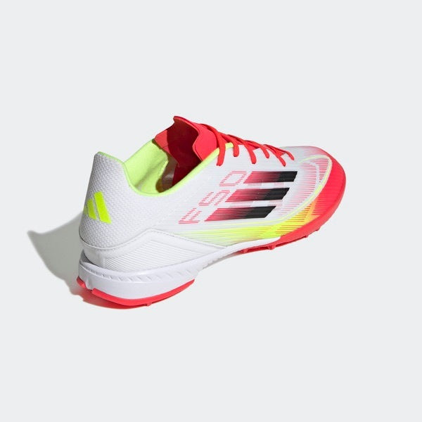 アディダス F50 LEAGUE TF フットウェアホワイト×コアブラック ie1231 フットサルシューズ 靴 フットサル スパイク 室内 屋外 軽量 グリップ力 おすすめ 履き心地 人気ランキング 子供用 大人用