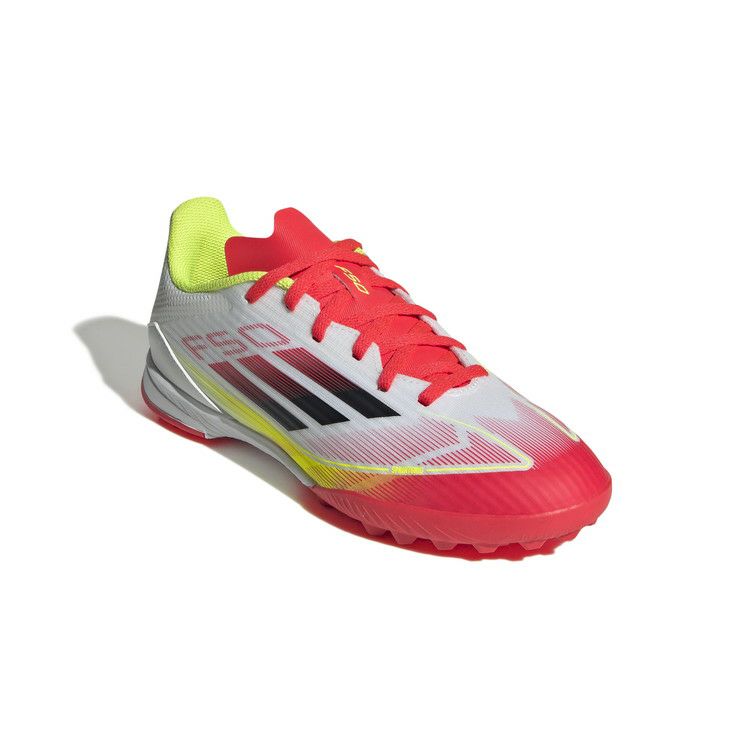 アディダス ジュニア F50 LEAGUE TF フットウェアホワイト×コアブラック ie3753 フットサルシューズ 靴 フットサル スパイク 室内 屋外 軽量 グリップ力 おすすめ 履き心地 人気ランキング 子供用 大人用