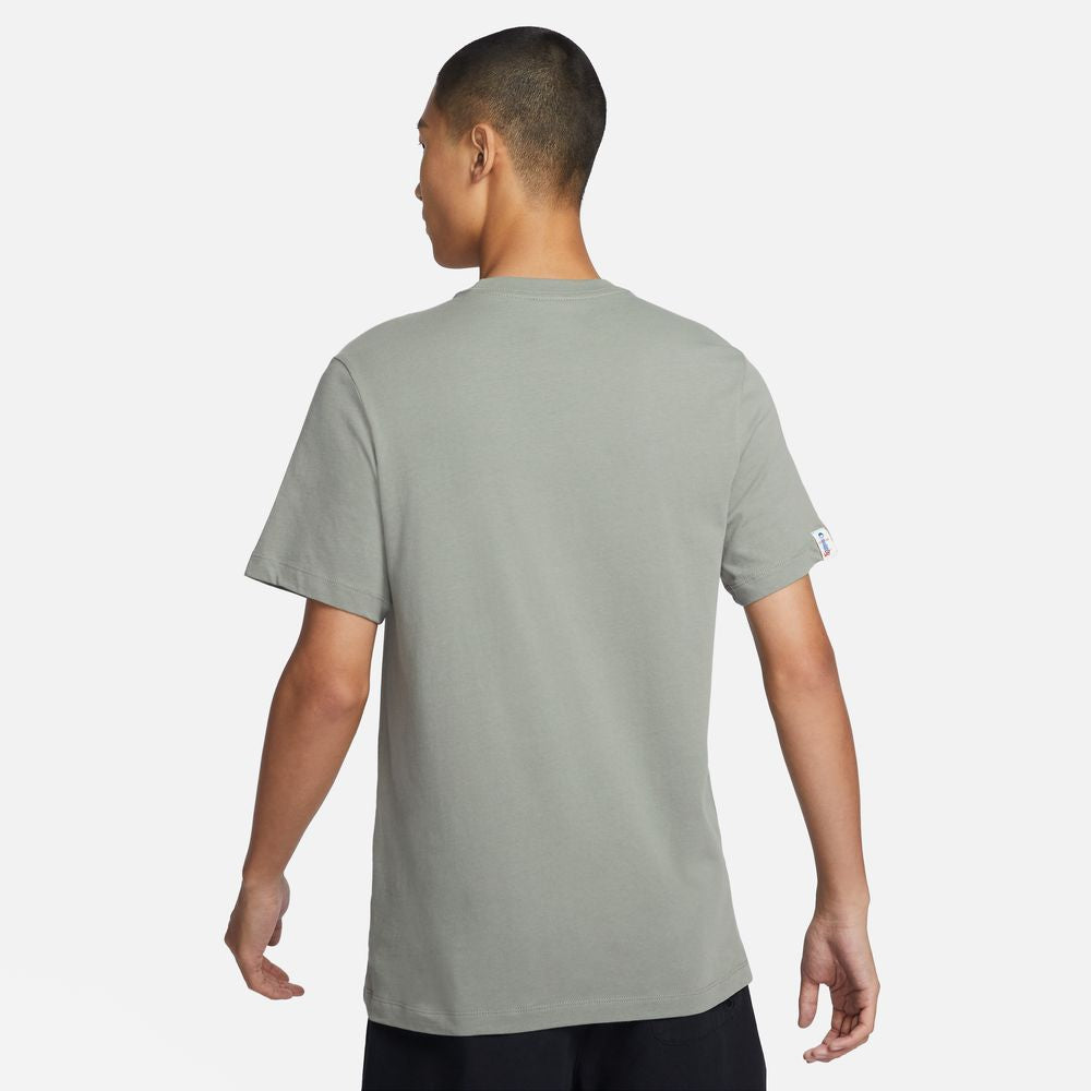 【在庫処分セール】Tシャツ 半袖 NSW SMOOTH カニTシャツ ナイキアパレル ナイキウェア スポーツウェア トレーニングウェア Tシャツ レディース メンズ ブランド ファッション アウトドア 半袖 fv3748