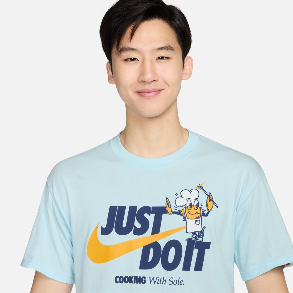 【在庫処分セール】ナイキ Tシャツ 半袖 NSW クッキング カニTシャツ ナイキアパレル ナイキウェア スポーツウェア トレーニングウェア Tシャツ レディース メンズ ブランド ファッション アウトドア 半袖 fv3750-474