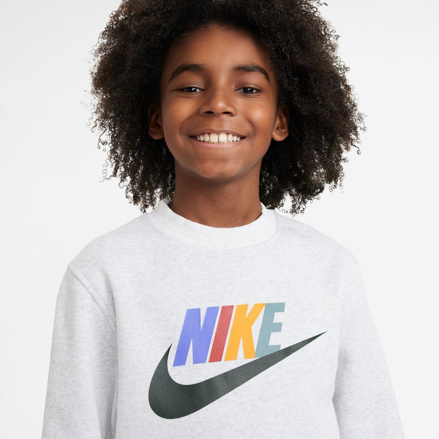 ナイキ NIKE キッズ YTH NSW ハイブリッド クラブ フリース 長袖クルーネックスウェットシャツ FD2992-051 裏起毛 クルーネック ロゴ スポーツウェア スエット プルオーバー トップス 保温 カジュアル 服 ライトグレー こども ブランド スウェット スポーツブランド