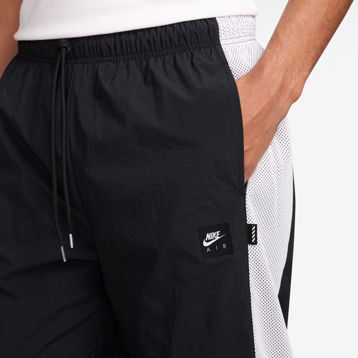 ナイキ NIKE ウインドブレーカー パンツ NSW NIKEAIR ウーブンパンツ HJ0286 ナイキアパレル ナイキウェア スポーツウェア トレーニングウェア ナイキジャケット パーカー Tシャツ レディース メンズ ブランド ファッション