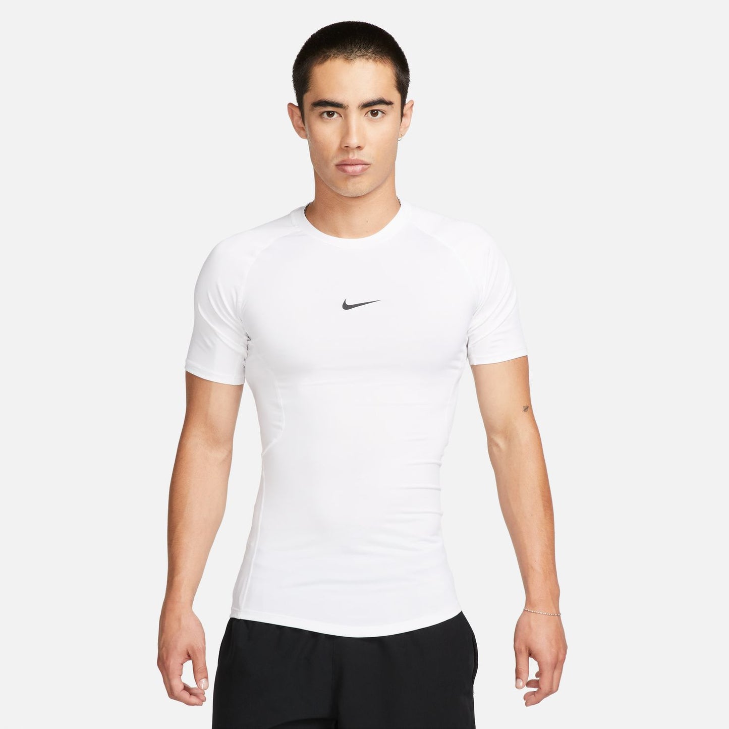ナイキ プロ メンズ Dri-FIT タイト ショートスリーブ フィットネストップ コンプレッションシャツ 吸汗速乾 インナーウェア fb7933