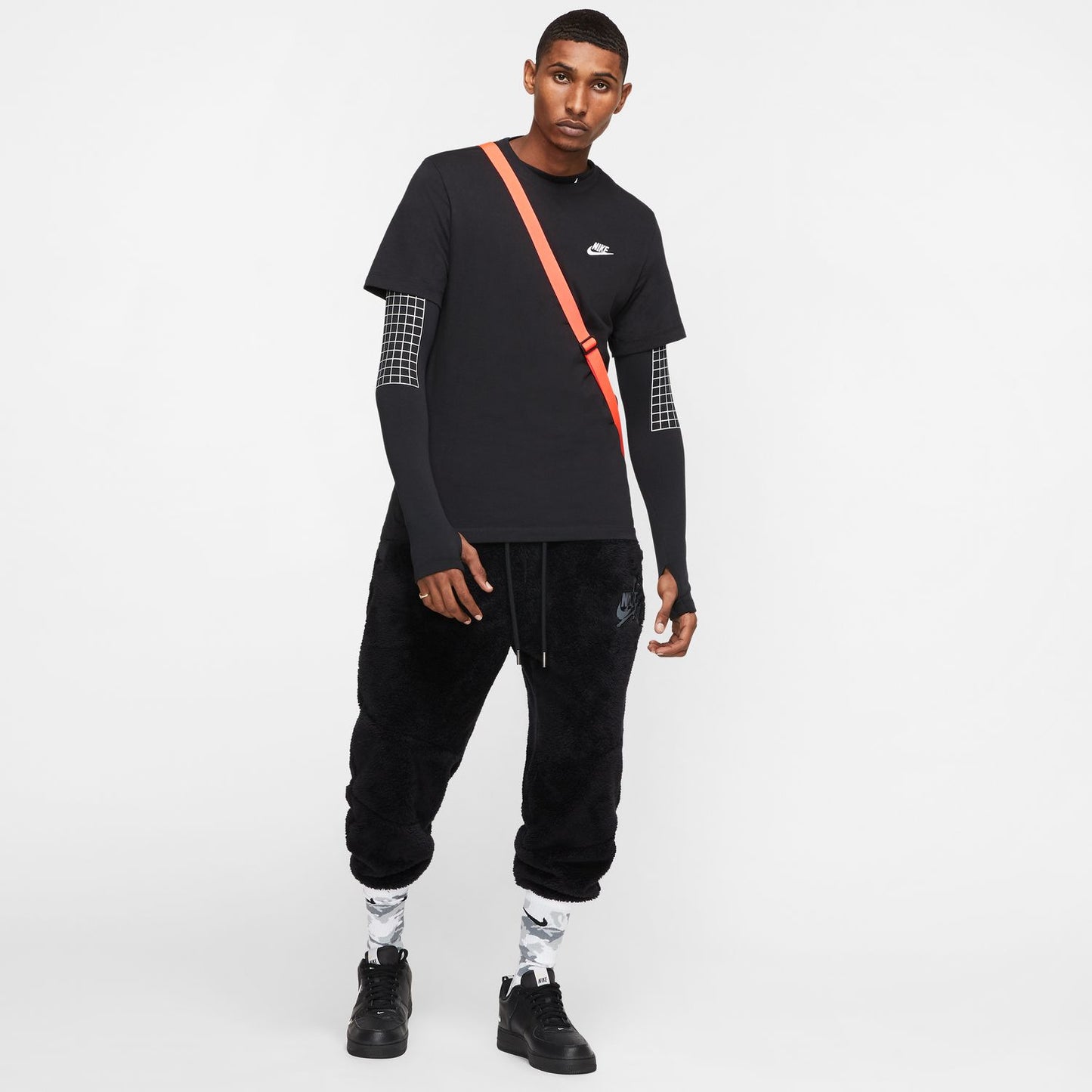 ナイキ Tシャツ 半袖 ナイキアパレル スポーツウェア トレーニングウェア ナイキ Tシャツ レディース メンズ ブランド ファッション アウトドア 25ssナイキアパレル ar4999-013