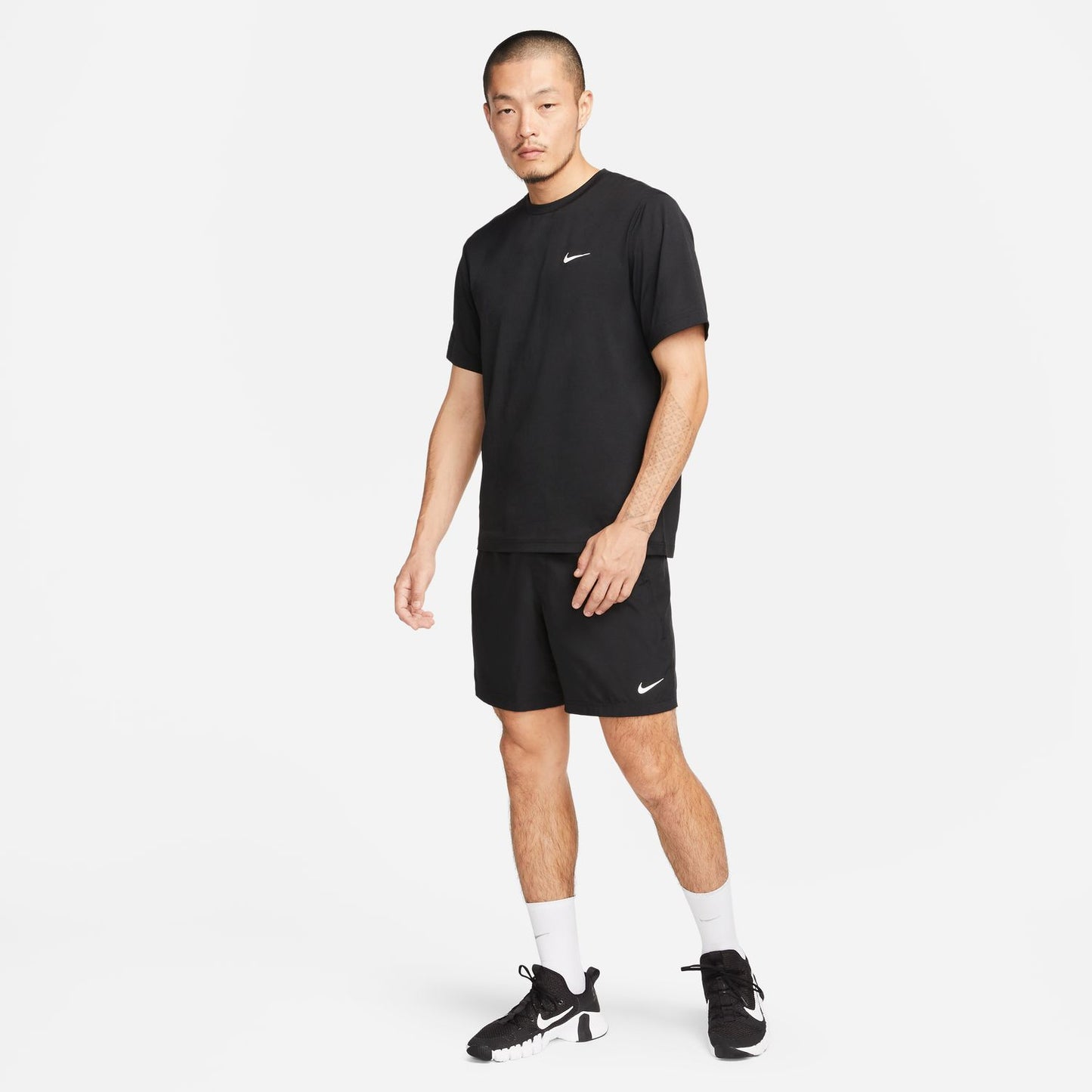 【人気商品】ナイキ Dri-FIT フォームメンズ ショートパンツ ナイキアパレル スポーツウェア トレーニングウェア ナイキ Tシャツ レディース メンズ ブランド ファッション アウトドア 25ssナイキアパレル dv9858-010