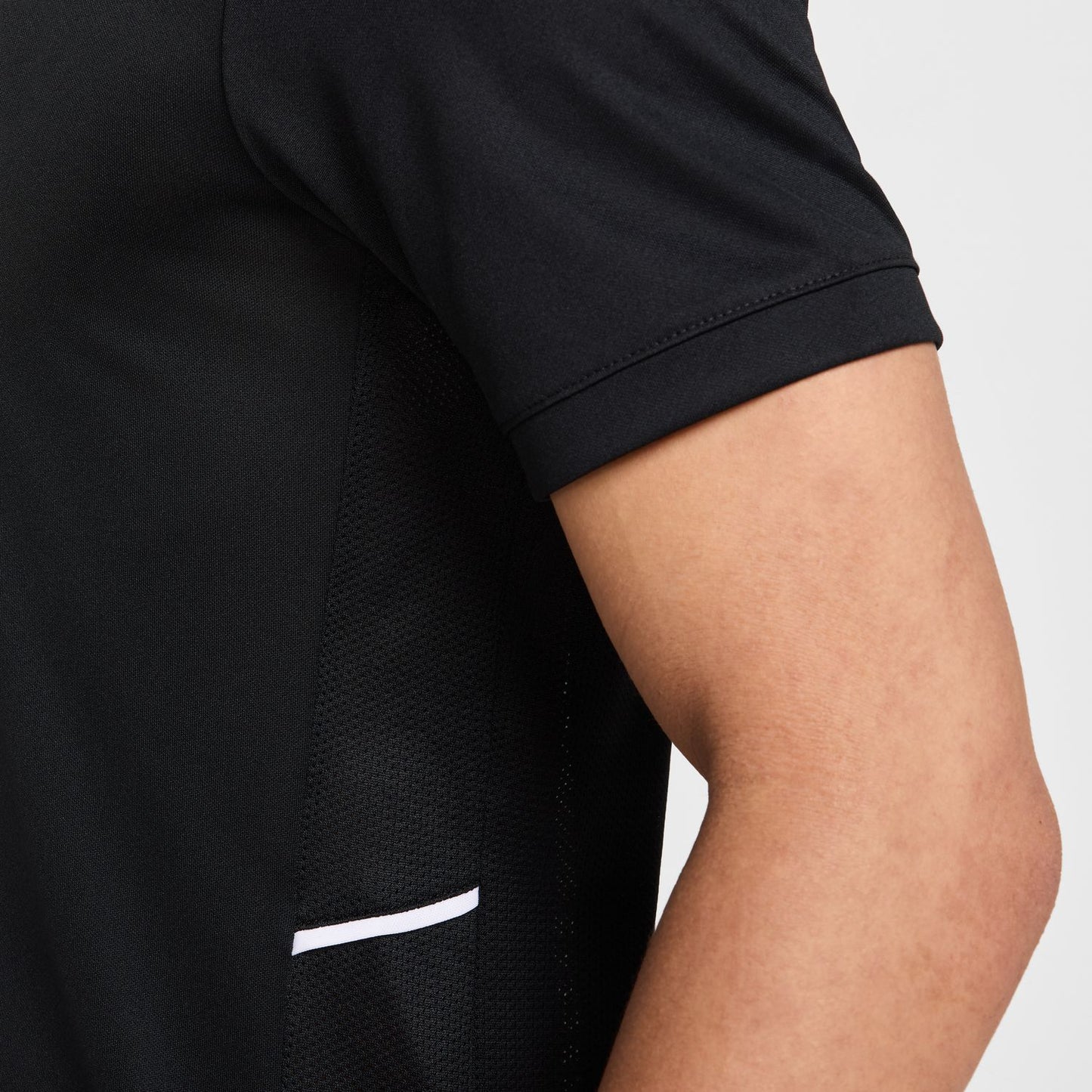 【人気商品】ナイキ アカデミー メンズ Dri-FIT ショートスリーブ サッカートップ ナイキアパレル ジムウエア スポーツウェア トレーニングウェア ナイキ Tシャツ レディース メンズ ブランド ファッション アウトドア 25ssナイキアパレル hj3792-010