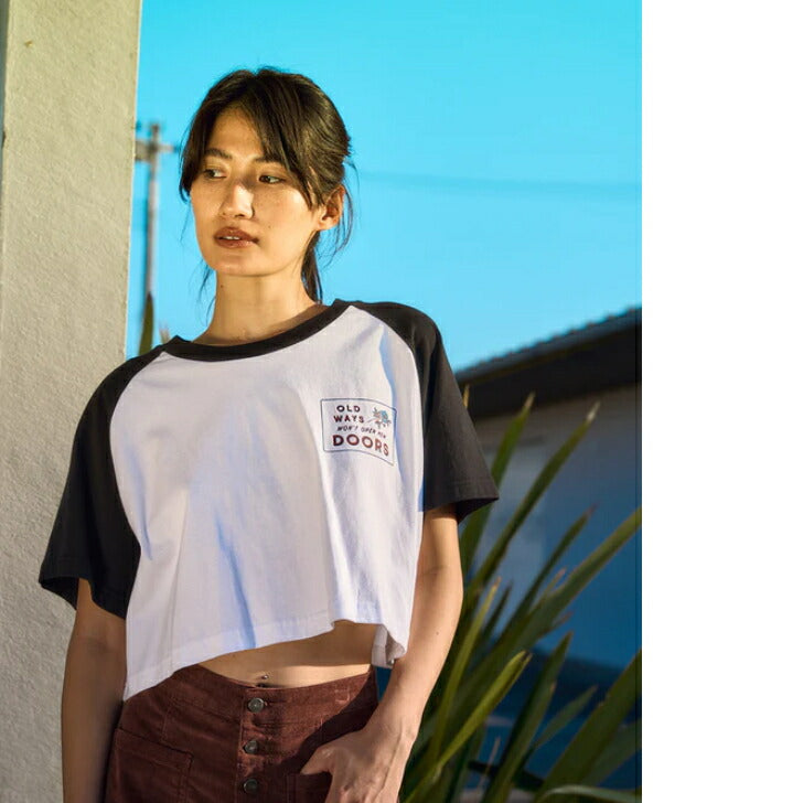 RVCA レディース OLD WAYS CROPPED SS TEE Tシャツ 【2025年春夏モデル】 夏コーデ 夏服 人気 アウトドア ウェア 夏 ジム ファッション ウェア 韓国系 レディース 25ssルーカ bf043212
