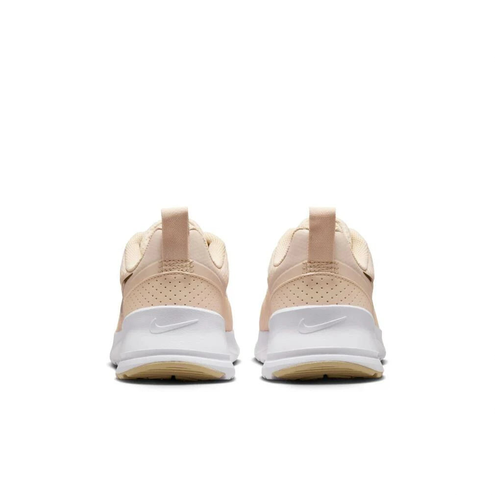 ナイキ ウィメンズ エアマックス NUAXIS ナイキ ランニング シューズ キッズ メンズ レディース 軽量 クッション Nike 安い ナイキ ズーム hf1233-105