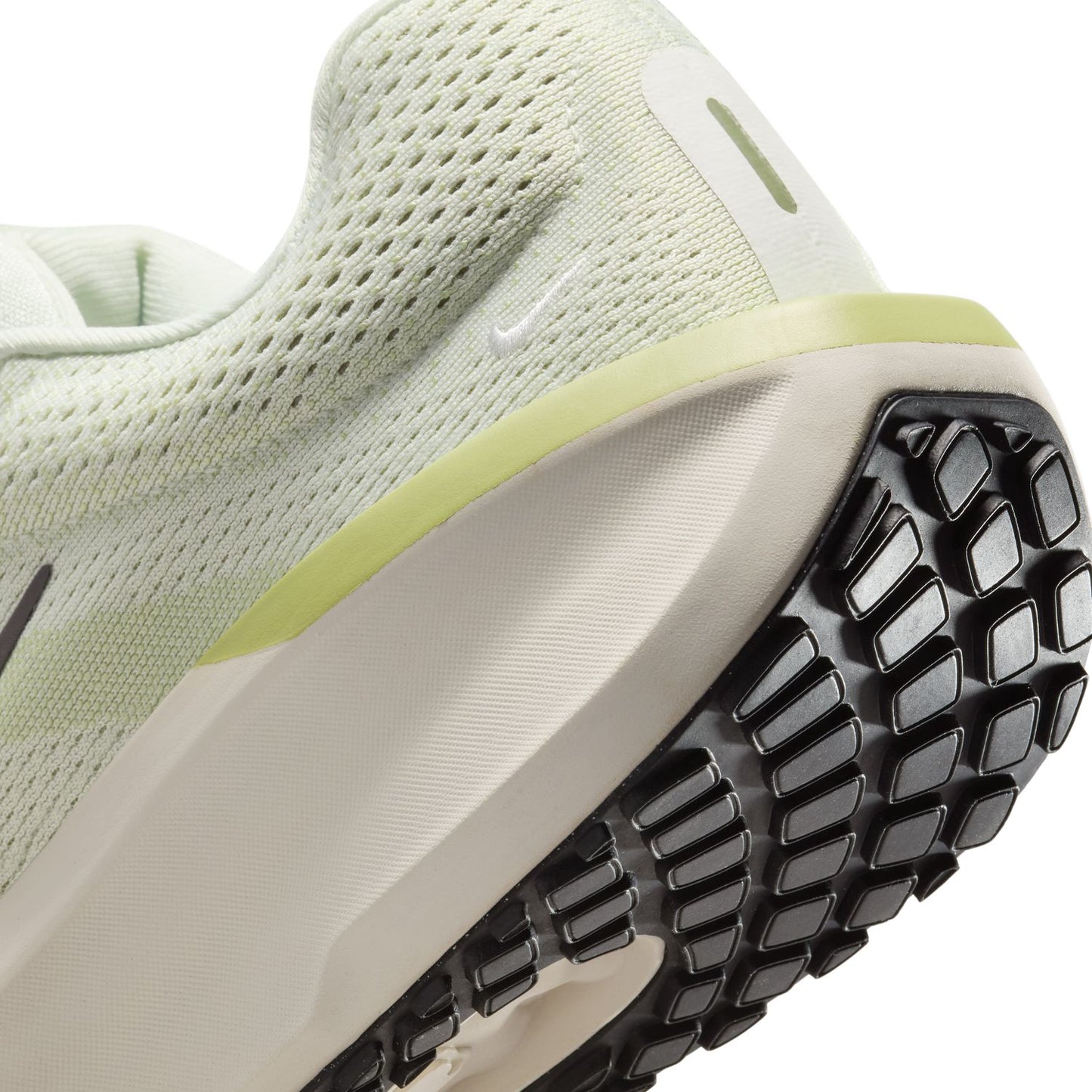 ナイキ ランニングシューズ ウィンフロー ナイキ ランニング シューズ キッズ メンズ レディース 軽量 クッション Nike 安い fj9509-007