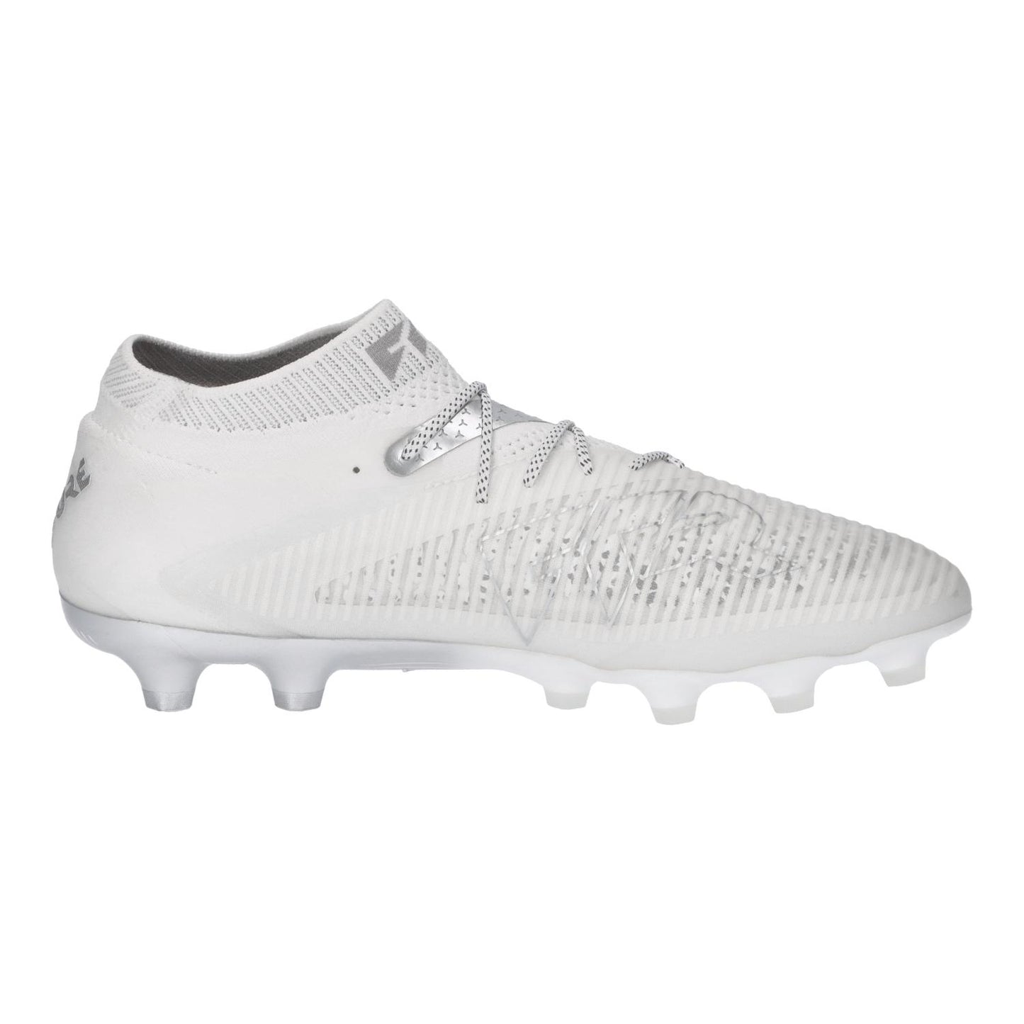 プーマ サッカースパイク 大人 フューチャー 8 アルティメット HG/AG ホワイトパック 土・人工芝対応 PUMA FUTURE 8 ULTIMATE 25SS 108360-04