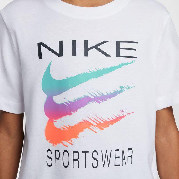 【在庫処分セール】ナイキ Tシャツ 半袖 ジュニア キッズ NSW デザインTシャツ 綿100% スタンダードフィット ホワイト HM5853-100 hm5853-100