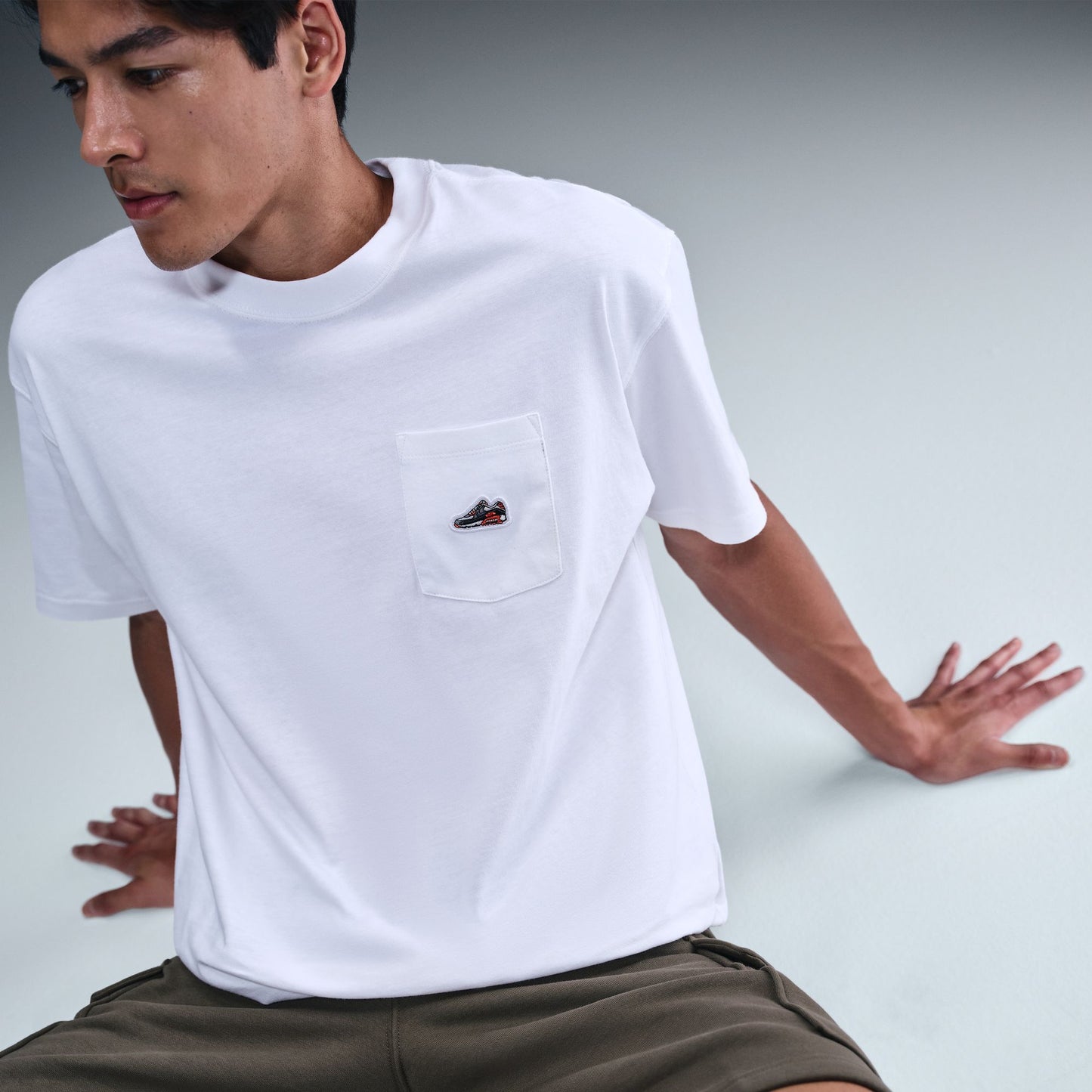 ナイキ NIKE Tシャツ 半袖 ナイキ スポーツウェア メンズ エア マックス 90 パッチ Tシャツ HQ9243-100