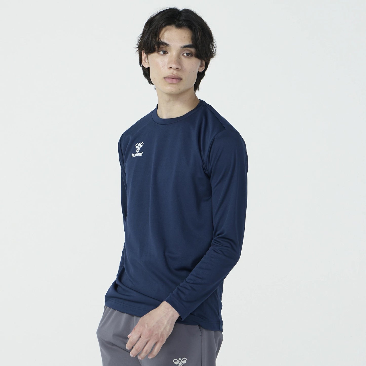 ヒュンメル hummel ワンポイント ロングスリーブシャツ メンズ 吸汗速乾 長袖 Tシャツ トレーニング ウェア Iネイビー ホワイト ブラック hap7234