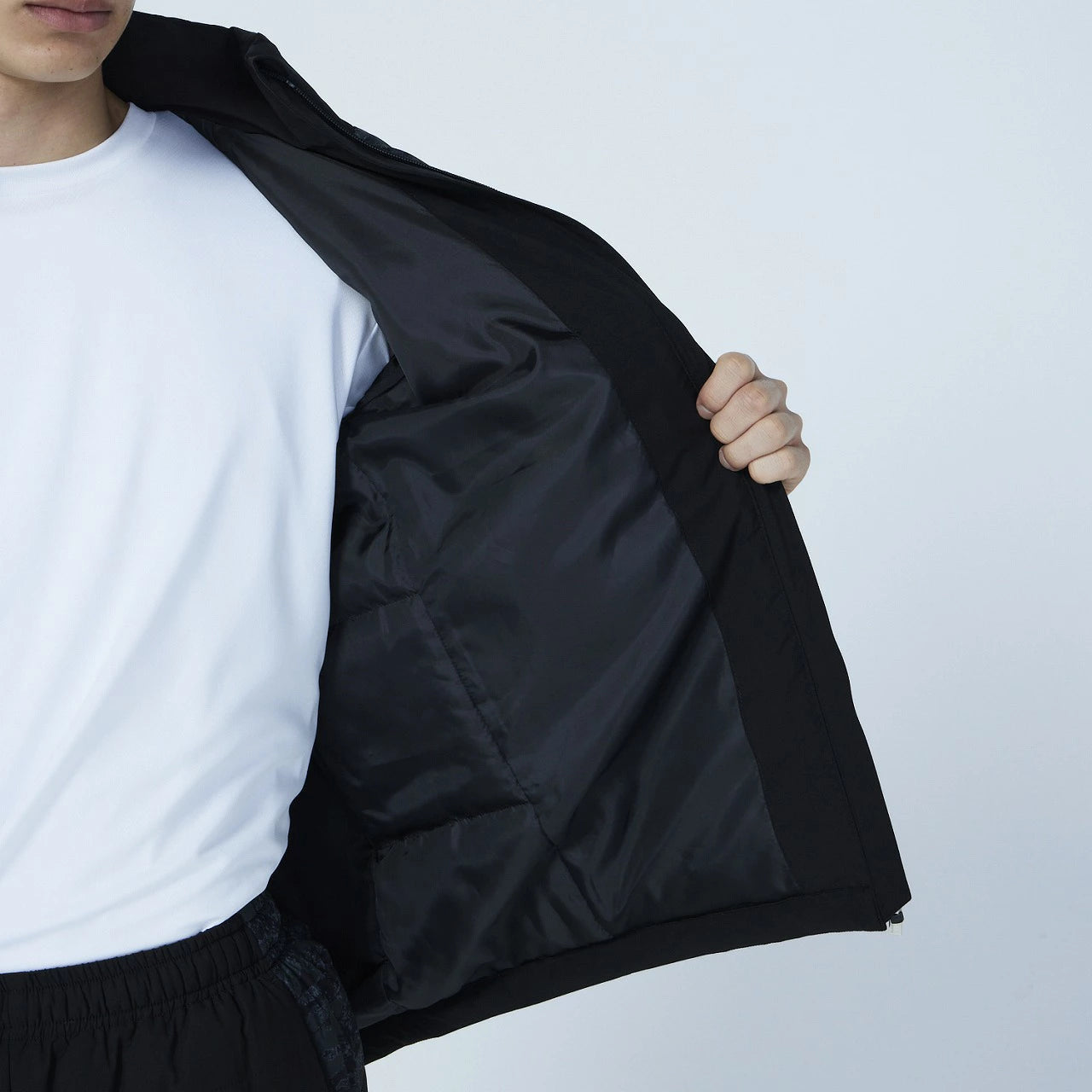 ヒュンメル ジャケット メンズ パデットサーモジャケット HAW2192 撥水 防風 保温 制電 ストレッチ 中綿 ウィンター アウター hummel サッカー フットサル ブラック ネイビー haw2192