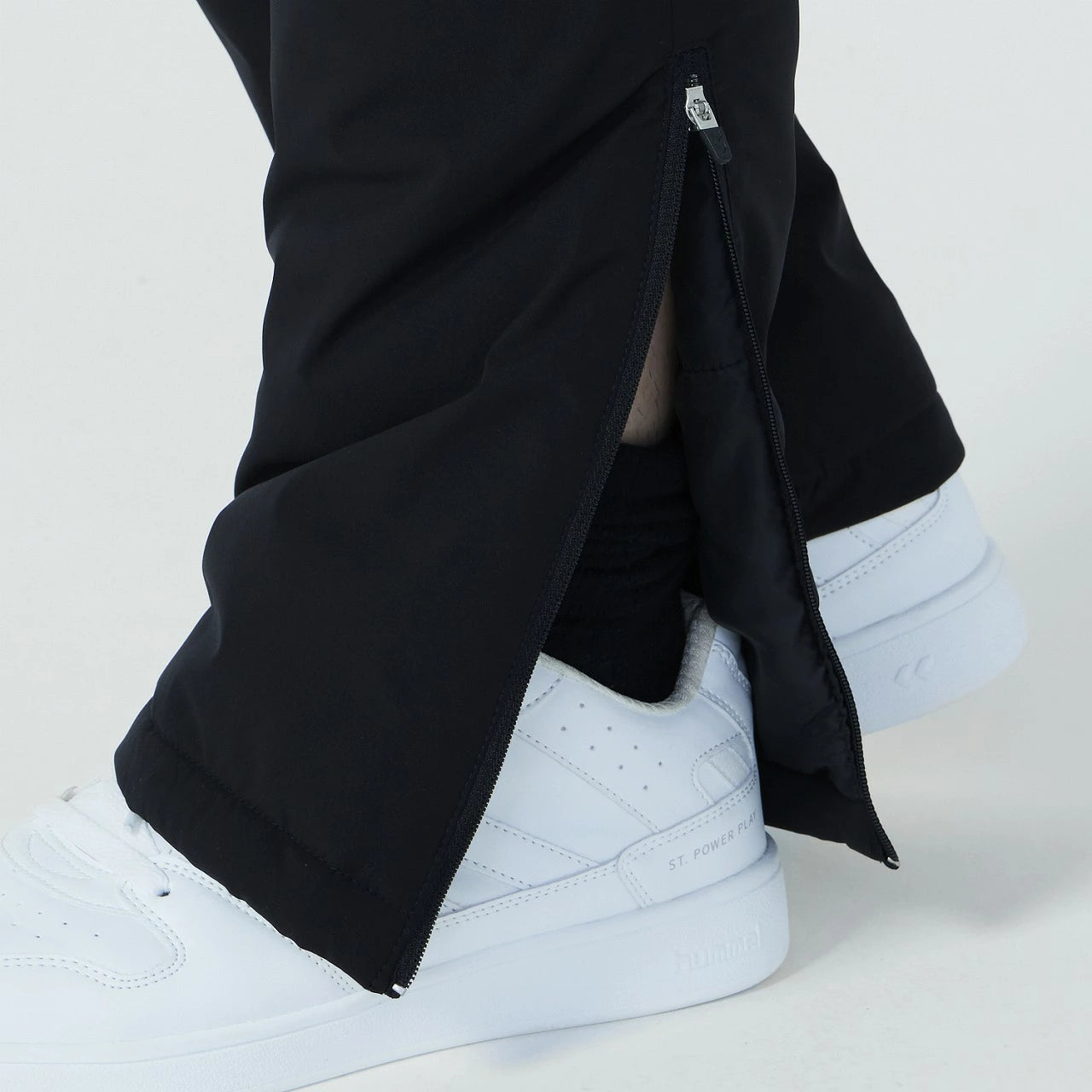 ヒュンメル パンツ パデットサーモパンツ HAW2192P メンズ レディース 撥水 防風 保温 制電 中綿 ウィンター ストレッチ ジャージ ボトム アウター hummel ブラック ネイビー haw2192p