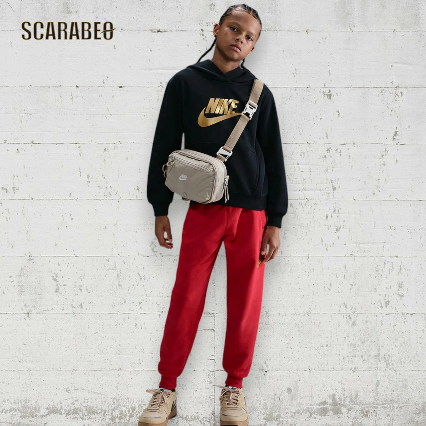 ナイキ キッズ ジュニア パーカー YTH NSW クラブ フリース フーディ ゴールドSATN IH2874-010 NIKE 子ども服 トップス 起毛加工 普段着 男の子 女の子 ブラック 130-170cm ih2874-010