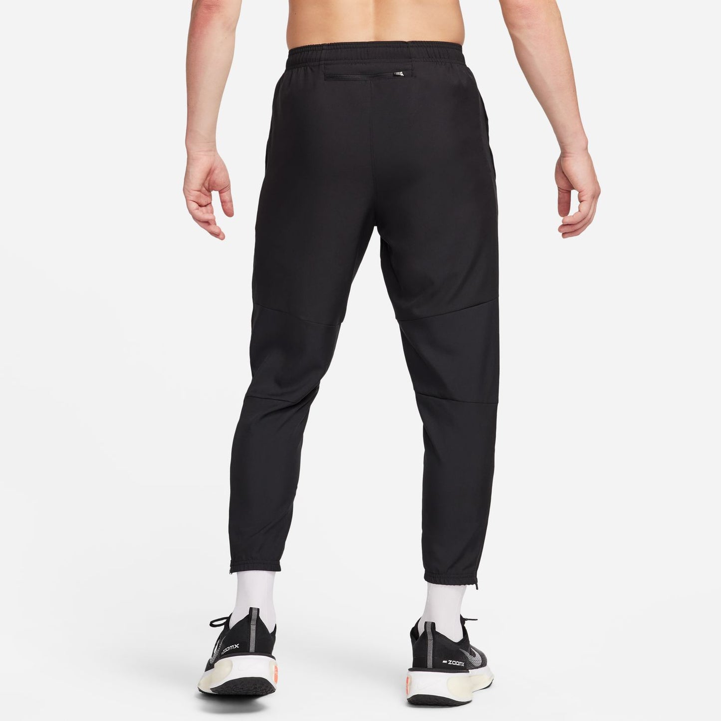 ナイキ チャレンジャー メンズ Dri-FIT ウーブン ランニングパンツ FQ4781-010 ナイキアパレル ナイキウェア スポーツウェア トレーニングウェア ナイキジャケット パーカー Tシャツ  レディース メンズ  ブランド ファッション アウトドア
