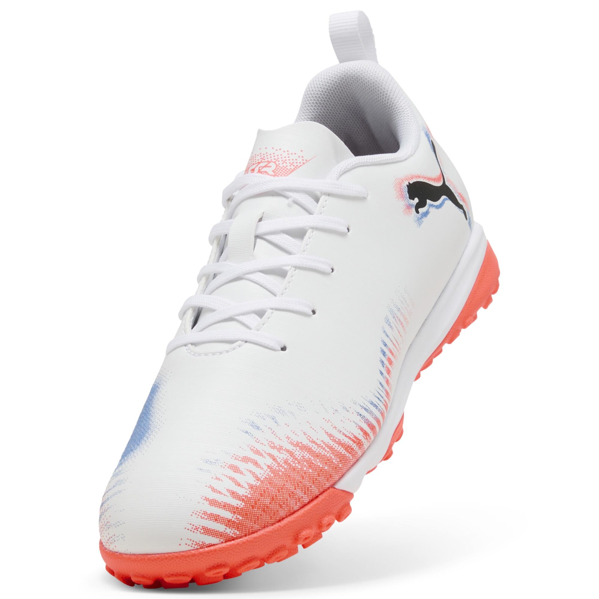 新品　PUMA プーマ　フューチャープレイTT トレーニングシューズ　25.5 PUMA プーマ サッカー ジュニア用 トレーニングシューズ