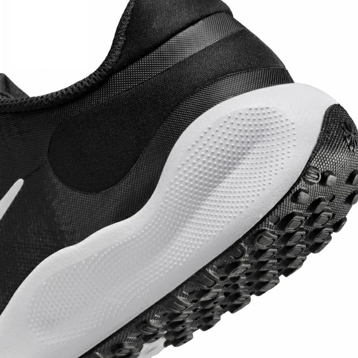 ナイキ NIKE レボリューション 7 ジュニア GS キッズ スニーカー ランニングシューズ FB7689-003 ブラック 黒 子供靴 通学 部活 fb7689-003