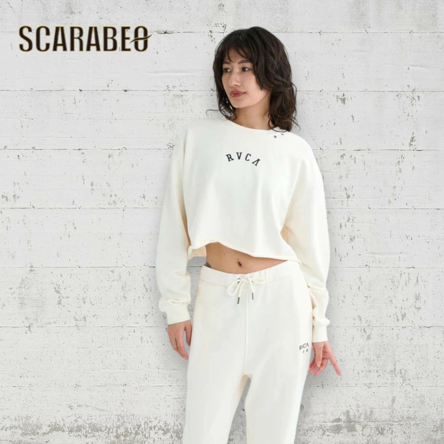RVCA レディース ARCH COLLEGE CROPPED CREW トレーナー クロップド丈 クルーネック スウェット カレッジロゴ CLO 2025秋冬モデル BF044001 bf044001
