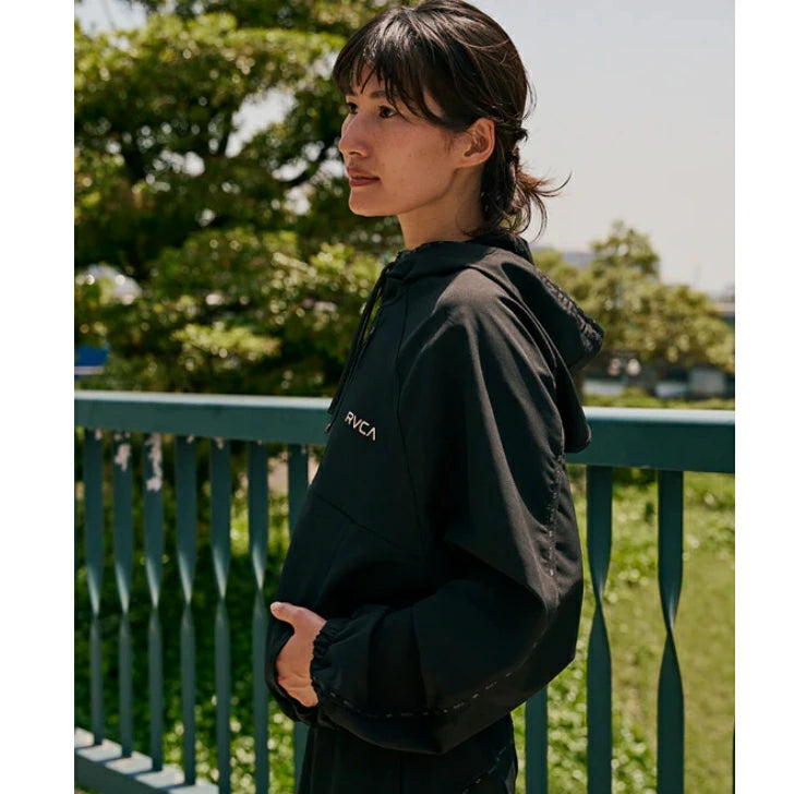 RVCA ルーカ ジャケット レディース MINI RVCA TECH JACKET BF044750 ブラック 黒 撥水 ストレッチ ソフトシェル フーディー 2025年秋冬モデル bf044750
