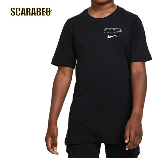 ナイキ NIKE ジュニア パリ・サンジェルマン PSG スウッシュ CL 半袖Tシャツ DM8608-010 キッズ 子供用 ブラック サッカーウェア コットン100％ dm8608-010