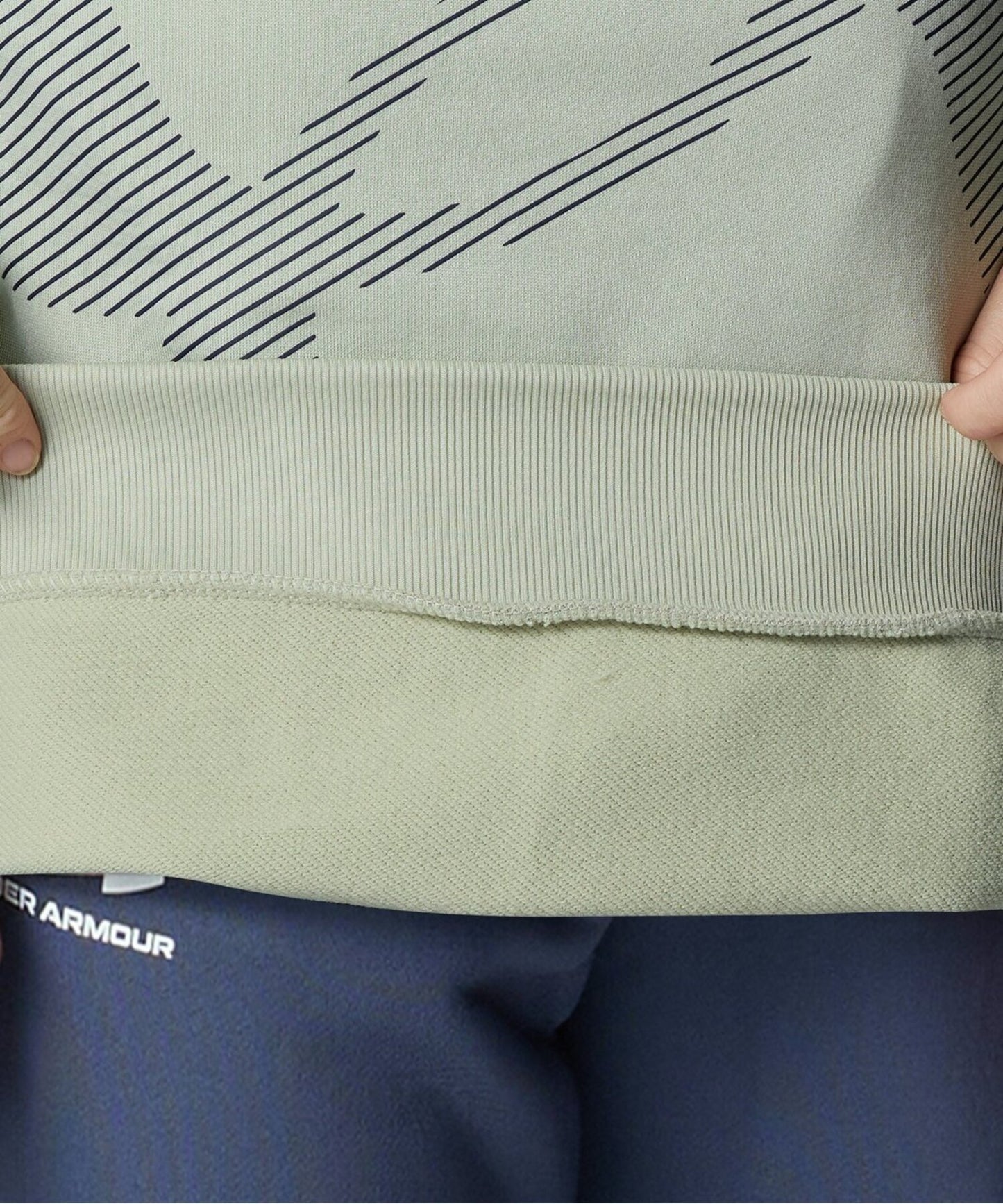 アンダーアーマー (UNDER ARMOUR) キッズ ジュニア テックテリー スーパービッグロゴ フーディー パーカー 6007817 撥水 吸汗速乾 トレーニング スポーツウェア