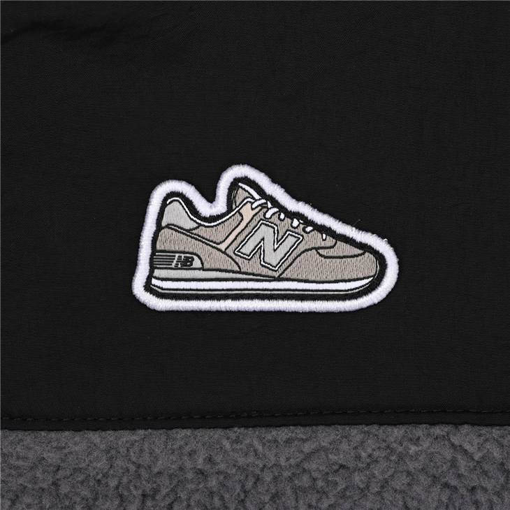 ニューバランス ジュニア ボアジャケット ABJ55566 キッズ 裏地付き シューパッチ フリース アウター NB 子供服 モコモコ 防寒 ブラック new balance 2025秋冬