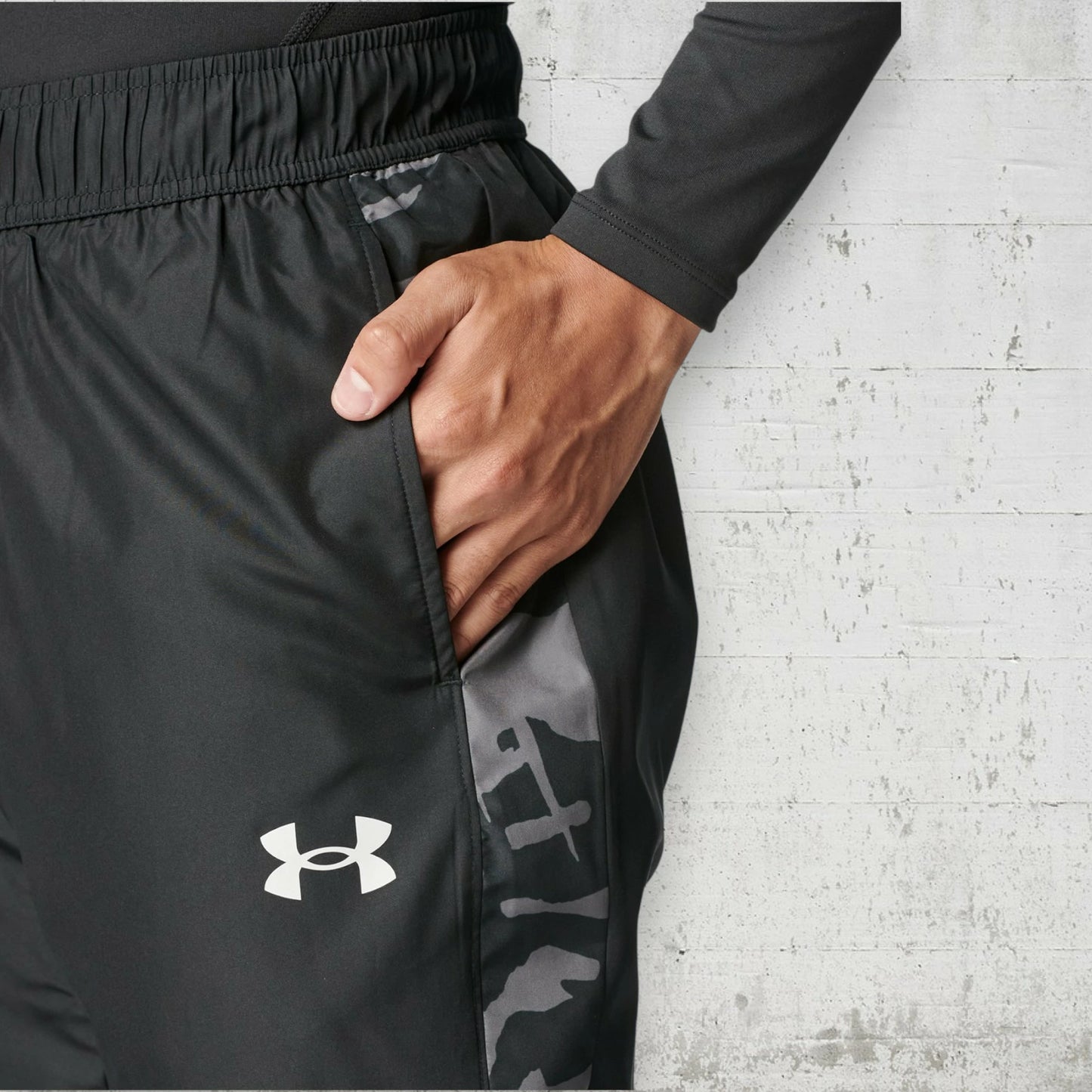 アンダーアーマー UNDER ARMOUR UA トリコット ウーブン パンツ ベースボール メンズ 6007974 ブラック 黒 撥水 裏起毛 トレーニングパンツ 防風 ルーズフィット スポーツウェア 秋冬 野球 ウインドパンツ