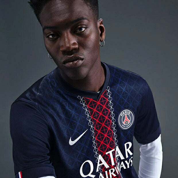 ナイキ パリサンジェルマン 25-26 ホーム レプリカ ユニフォーム 半袖 メンズ NIKE PSG サッカー フランス リーグ・アン スタジアムジャージ Dri-FIT ネイビー ホームシャツ 2025-2026 hj4593