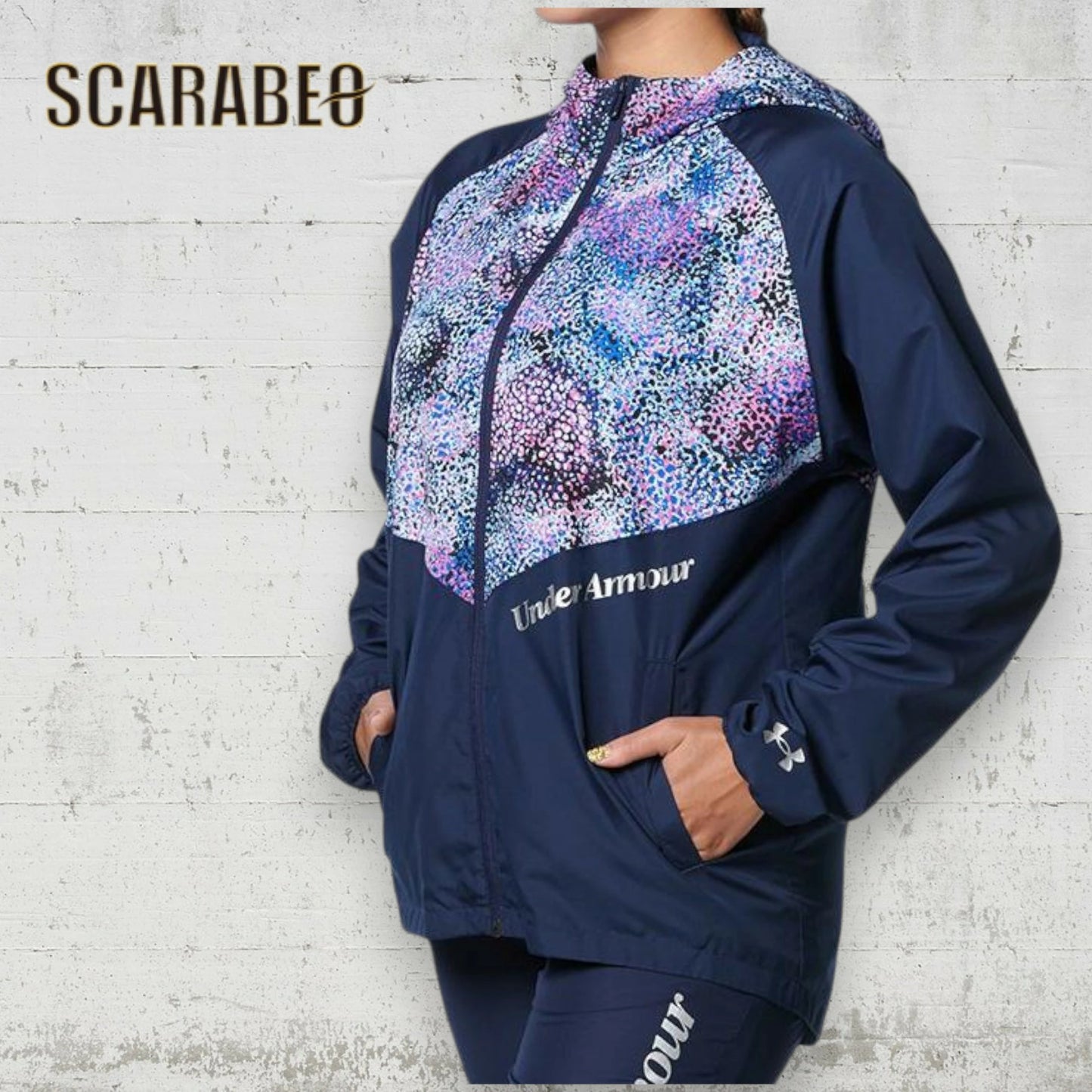 アンダーアーマー レディース ウィンドブレーカー 撥水 裏メッシュ ジャケット 137543 UNDER ARMOUR スポーツウェア アウター トレーニング ランニング ジム ミッドナイトネイビー ペースピンク 1375431