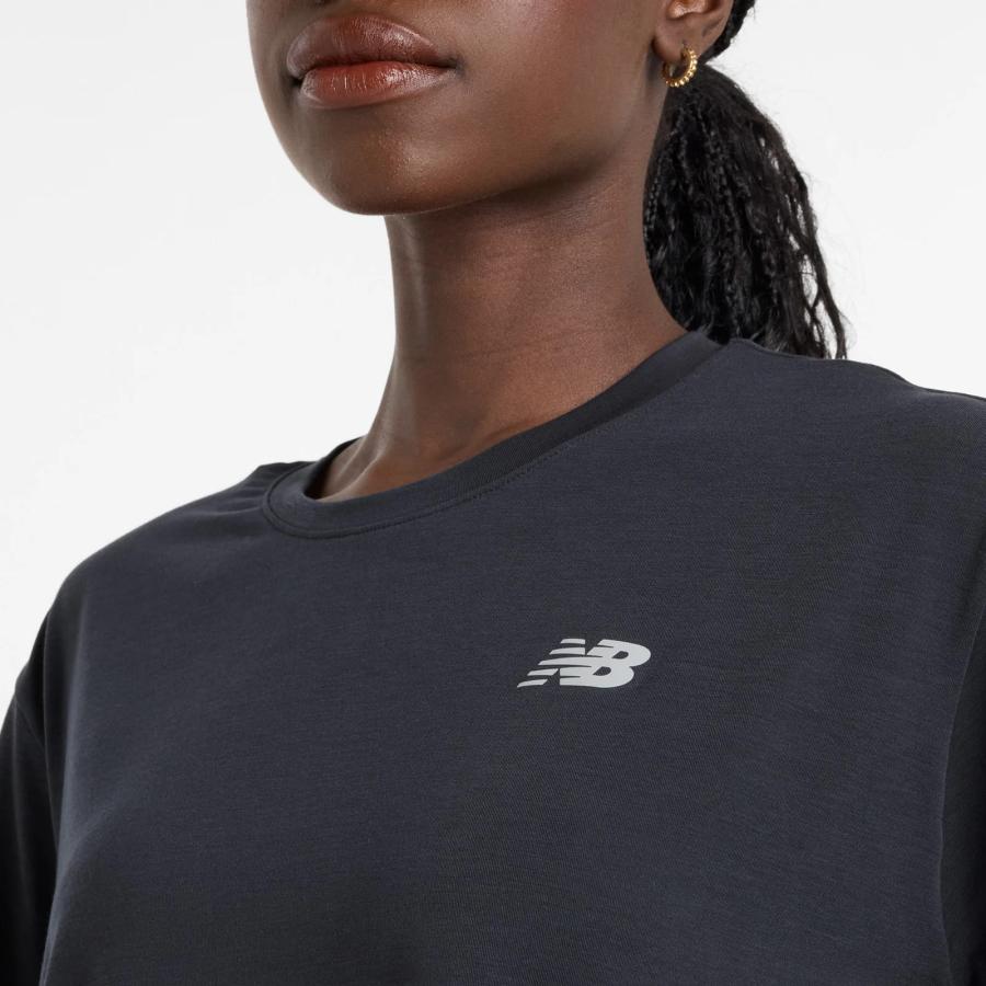 ニューバランス New Balance レディース Drapey リラックスドショートスリーブTシャツ WT51133 ブラック 半袖 吸汗速乾 NB Dry ヨガ ジム トレーニング カジュアル wt51133-bk