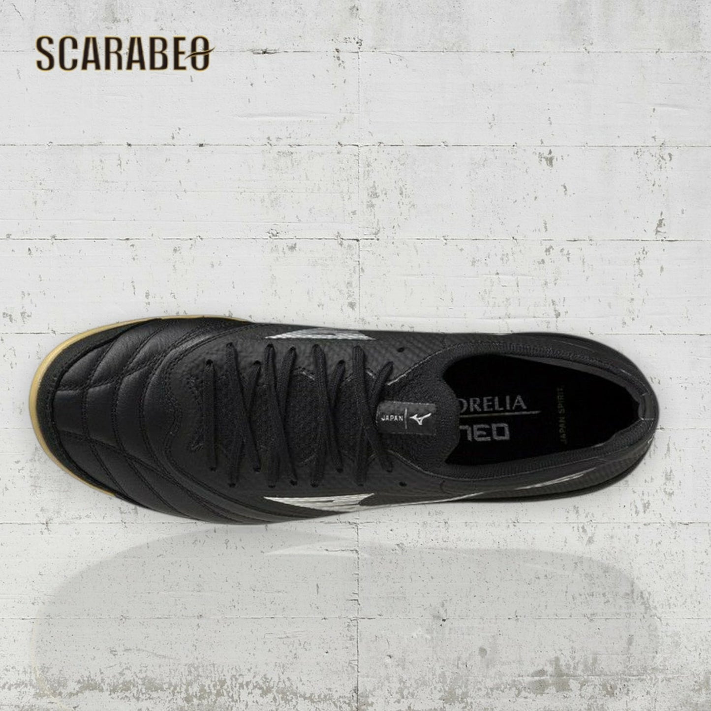 ミズノ フットサルシューズ モレリア ネオ SALA β JAPAN IN ブラック ギャラクシーシルバー Q1GA241003 メンズ インドア MORELIA NEO サラ ベータ インドア用 軽量 天然皮革 βメッシュ クッション性 高グリップ q1ga241003