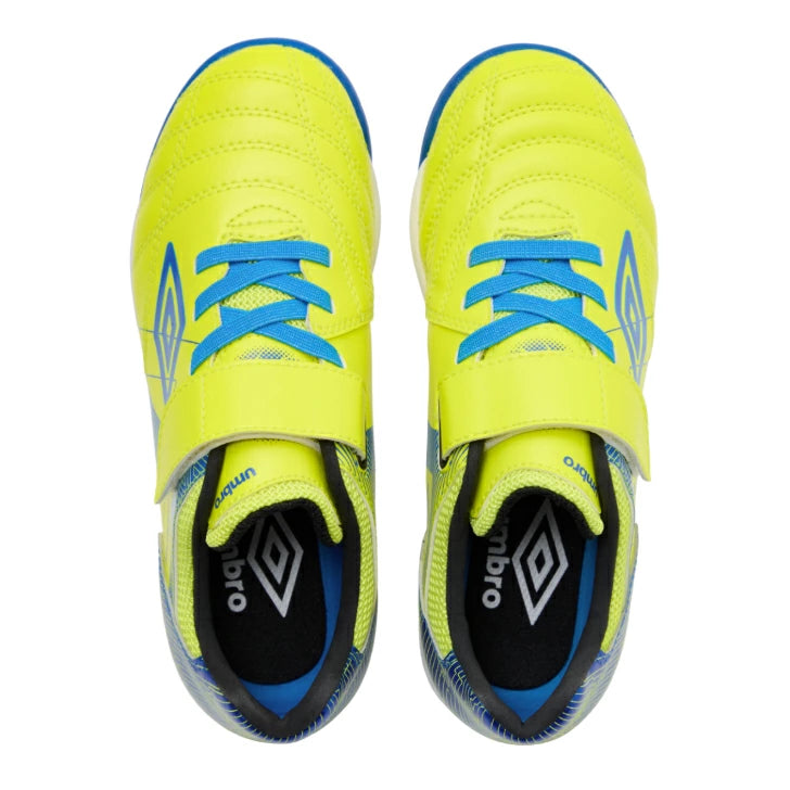 umbro アンブロ アクセレイター SB JR WIDE ジュニア サッカー トレーニングシューズ ワイド 幅広 オールコート 土 ターフ対応 2026SS イエロー×ブルー uf6scst3j