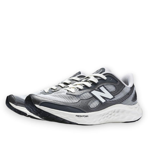ニューバランス フレッシュフォーム アリシ v4 メンズ ランニングシューズ NEW BALANCE Fresh Foam Arishi MARISTG42E グレー 2E 軽量 クッション スニーカー トレーニング フィットネス ウォーキング 普段履き maristg42e