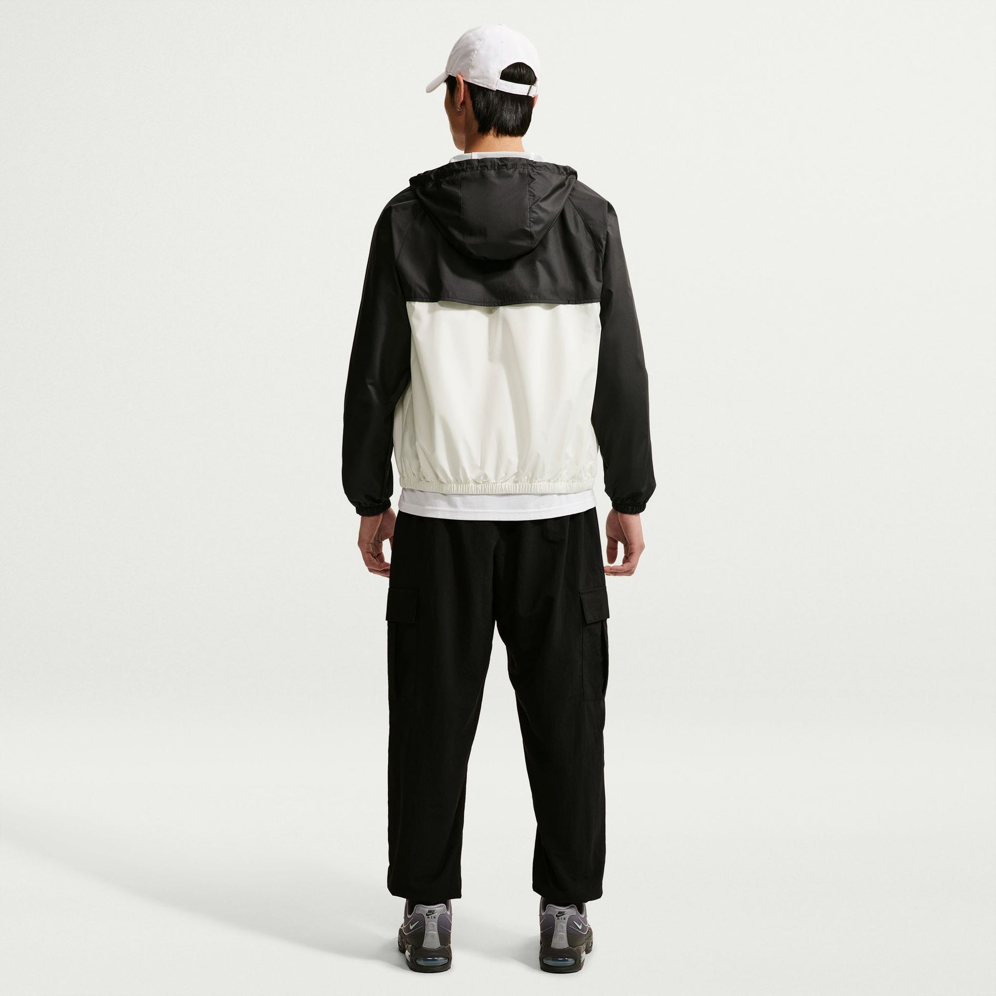 ナイキ ウィンドランナー メンズ ラインド ジャケット NIKE Storm-FIT ウインドブレーカー ブラック ホワイト 防風 撥水 アウター hv8370-013