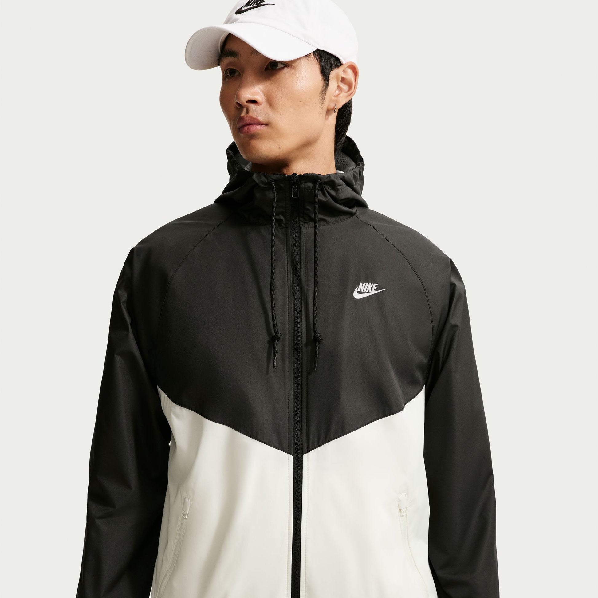 ナイキ ウィンドランナー メンズ ラインド ジャケット NIKE Storm-FIT ウインドブレーカー ブラック ホワイト 防風 撥水 アウター hv8370-013