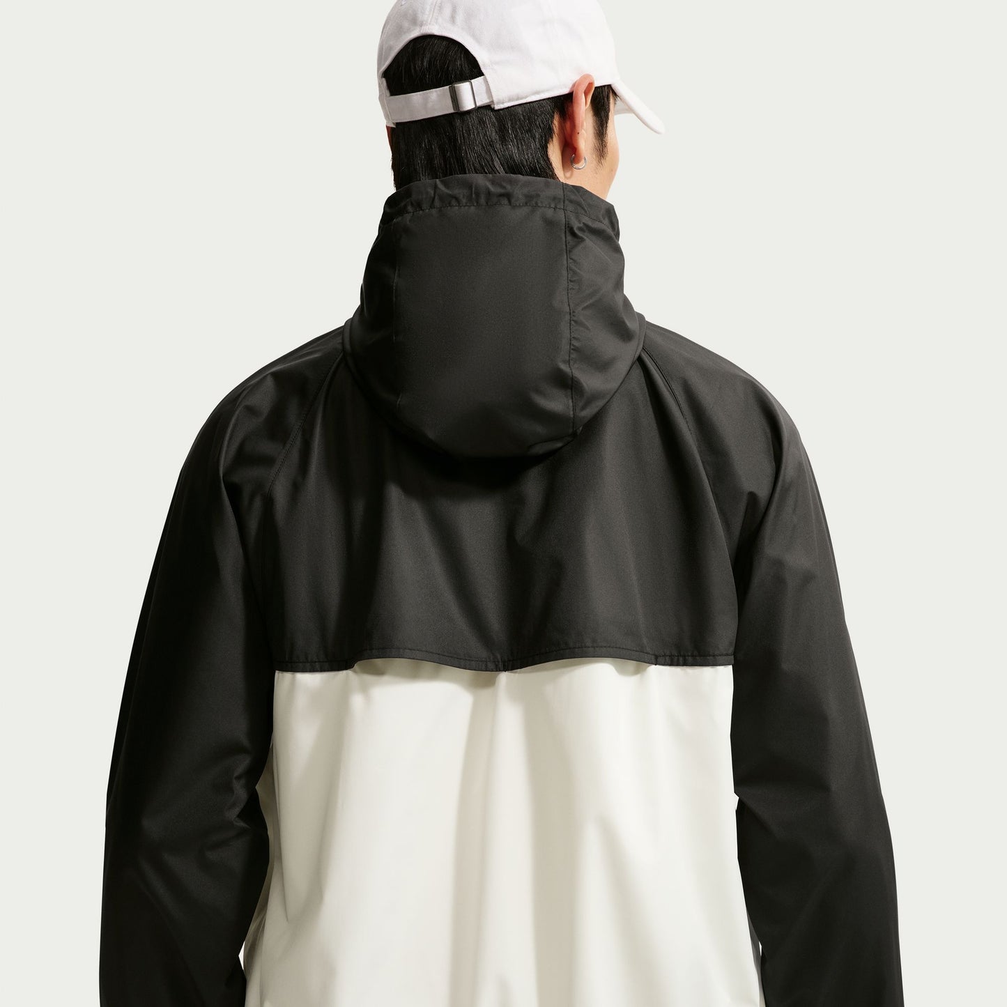 ナイキ ウィンドランナー メンズ ラインド ジャケット NIKE Storm-FIT ウインドブレーカー ブラック ホワイト 防風 撥水 アウター hv8370-013