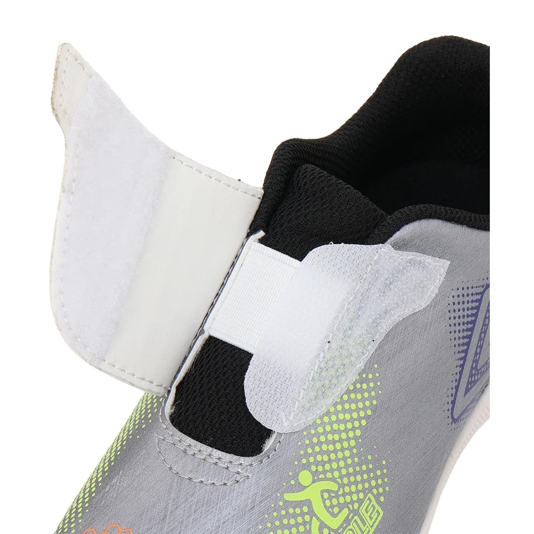 アンブロ はじめてサッカーシューズ NEO 2 ジュニア サッカー トレーニングシューズ ワイド ベルクロ シルバー ブルー イエロー UMBRO 天然芝 人工芝 土対応 uf6fcst6j