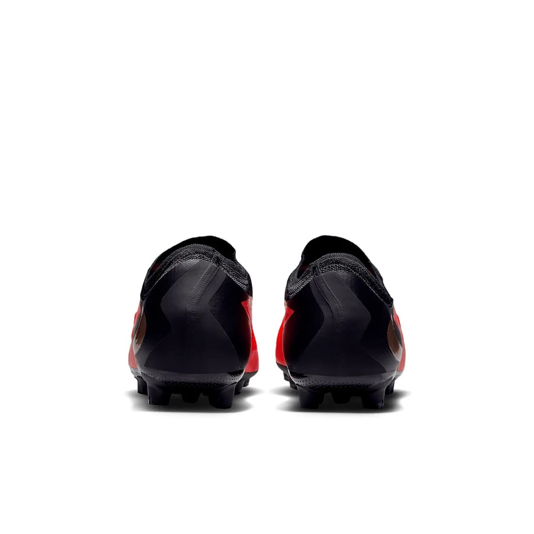ナイキ ファントム 6 LOW プロ HG NIKE PHANTOM 6 PRO HG サッカースパイク 固定式 土グラウンド ハードグラウンド VNMSkin Flyknit Cyclone360 レッド ゴールド ブラック hq2316-600