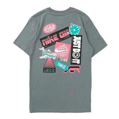 ナイキ NSW STD FIGHT STICKER S/S Tシャツ IM3730 メンズ 半袖 Tシャツ NIKE スポーツウェア コットン カジュアル チャコールグレー im3730-065