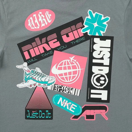ナイキ NSW STD FIGHT STICKER S/S Tシャツ IM3730 メンズ 半袖 Tシャツ NIKE スポーツウェア コットン カジュアル チャコールグレー im3730-065