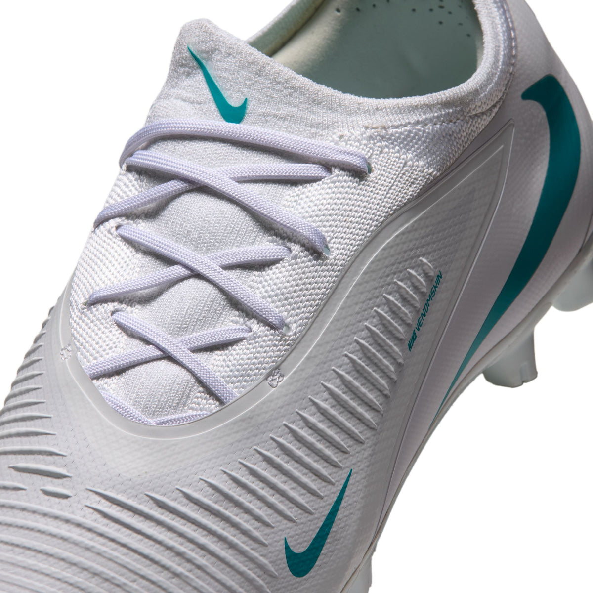 ナイキNIKEファントム6LOWプロHGサッカースパイク固定式土グラウンド用ボールコントロールVNMSkinFlyknitホワイトダスティカクタス100hq2316-100