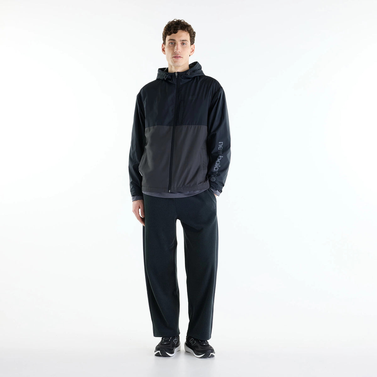 ニューバランスNEWBALANCEウーブントラックジャケット裏トリコット起毛フード付きアウター撥水カラーブロック秋冬スポーツカジュアルブラックBLACKmj6237nq-blk